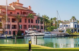 50 Meter Liegeplatz Sotogrande Yachthafen