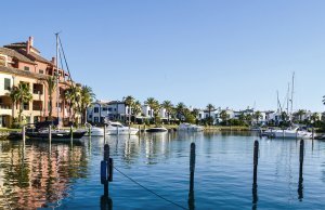 15 x 4.5 Meter Liegeplatz Sotogrande Yachthafen Zu Verkaufen