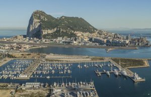 18 x 4.5 Meter Liegeplatz Alcaidesa Puerto Deportivo Yachthafen Zu Verkaufen