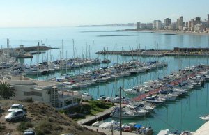 12 x 4 Meter Liegeplatz Club Nautico Campello Yachthafen