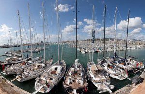 128 Meter Liegeplatz Pantalan del Mediterraneno Palma Yachthafen