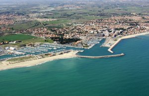 11 x 4.5 Meter Liegeplatz Port de Saint Cyprien Zu Verkaufen