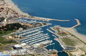 11 x 4.5 Meter Liegeplatz Port de Saint Cyprien Zu Verkaufen