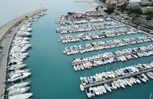 16.5 x 4.5 Meter Liegeplatz Port St Laurent du Var Yachthafen