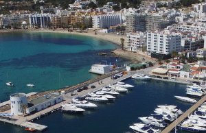 16x 4.5 Meter Liegeplatz Puerto Deportivo Santa Eulalia Yachthafen