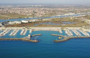 10 x 3.5 Meter Liegeplatz Porto Turistico di Roma Zu Verkaufen