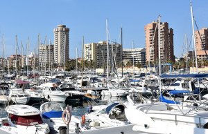 8 x 3 Meter Liegeplatz Fuengirola Yachthafen Zu Verkaufen