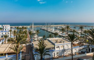 8 x 3 Meter Liegeplatz Estepona Yachthafen Zu Vermieten