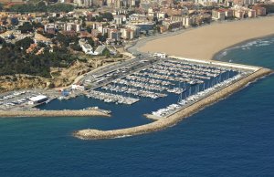 12 x 4.3 Meter Liegeplatz Torredembarra Yachthafen Zu Vermieten