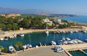 10 x 3.5 Meter Liegeplatz Sant Jordi d'Alfama Yachthafen Zu Verkaufen