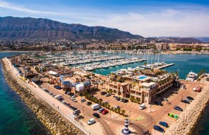 10 x 3.5 Meter Liegeplatz Yachthafen de Denia Zu Verkaufen