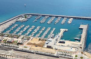 8 x 3 Meter Liegeplatz Port Mataro Yachthafen Zu Verkaufen