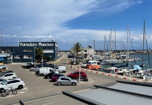 15 x 4 Meter Liegeplatz Port Masnou Yachthafen Zu Verkaufen