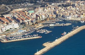 8 x 3 Meter Liegeplatz CN L'Ametlla de Yachthafen Zu Verkaufen