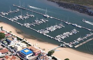 16.5 x 5.5 Meter Liegeplatz Club Nautico Punta Umbria Zu Verkaufen