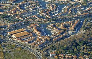 9 x 3.35 Meter Liegeplatz Port des Marines de Cogolin Yachthafen Zu Verkaufen