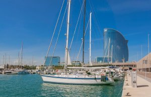 15 X 5 Meter Liegeplatz Yachthafen Vela Barcelona Zu Vermieten