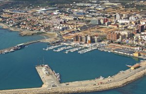 8 x 3 Meter Liegeplatz Club Nautico Vinaros Yachthafen Zu Verkaufen