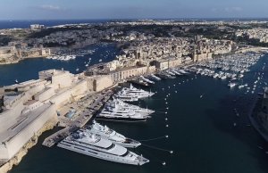 35 x 10 Meter Liegeplatz Grand Harbour Yachthafen Zu Verkaufen