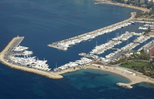 8 x 3 Meter Liegeplatz Port Pierre Canto Cannes Yachthafen Zu Verkaufen