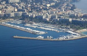 18 x 6 Meter Liegeplatz Port Pierre Canto Cannes Yachthafen Zu Verkaufen