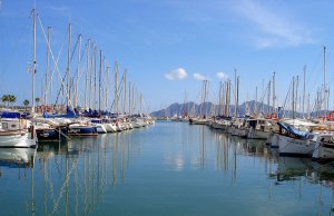 8 x 3 Meter Liegeplatz Puerto de Pollensa Yachthafen Zu Verkaufen