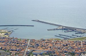 8 x 3 Meter Liegeplatz Yachthafen da Póvoa de Varzim Zu Verkaufen