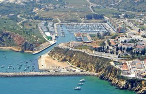 8 x 3 Meter Liegeplatz Yachthafen de Albufeira Zu Verkaufen