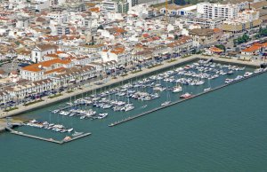 8 x 3 Meter Liegeplatz Porto De Recreio Do Guadiana Yachthafen Zu Verkaufen