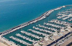 24 x 7 Meter Liegeplatz Port Ginesta Yachthafen Zu Verkaufen x 2 Berths Perfect for Catamaran