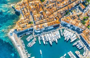 28 X 7 Meter Liegeplatz Saint Tropez Yachthafen Zu Verkaufen