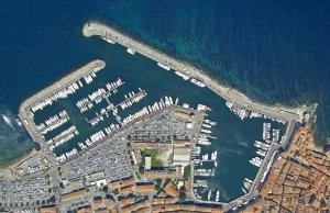 28 X 7 Meter Liegeplatz Saint Tropez Yachthafen Zu Verkaufen