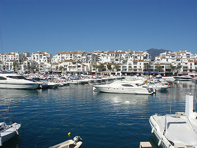 Puerto Jose Banús Yachthafen -  Yachthafen Berths / Moorings