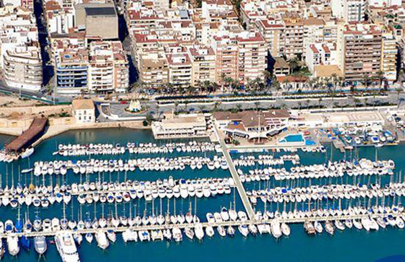 Real Club Náutico Torrevieja Yachthafen  - Yachthafen Liegeplätz